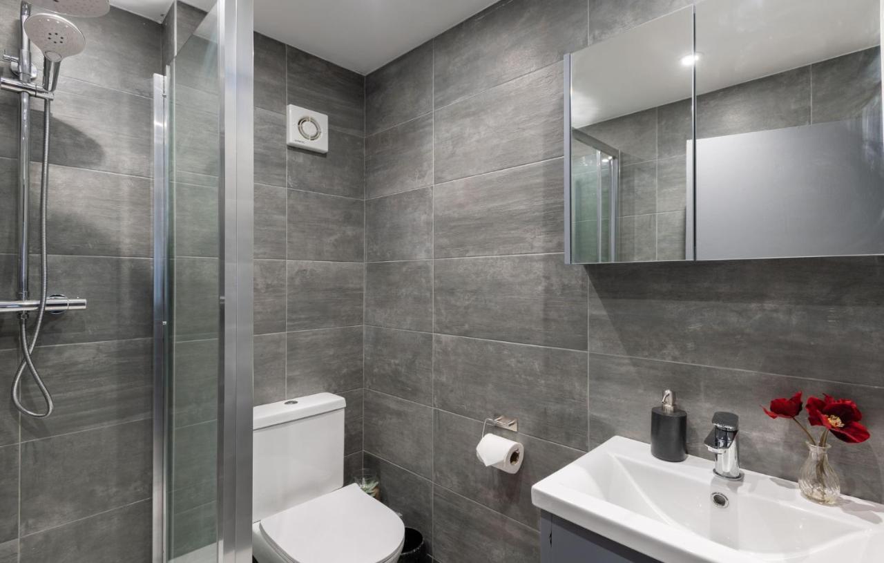 Spacious And Modern 4 Bed Apartment Next To Borough Station London Bagian luar foto