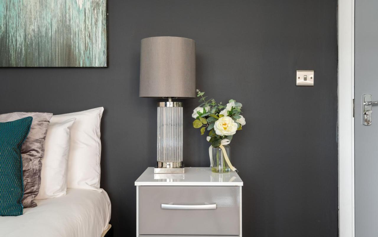 Spacious And Modern 4 Bed Apartment Next To Borough Station London Bagian luar foto