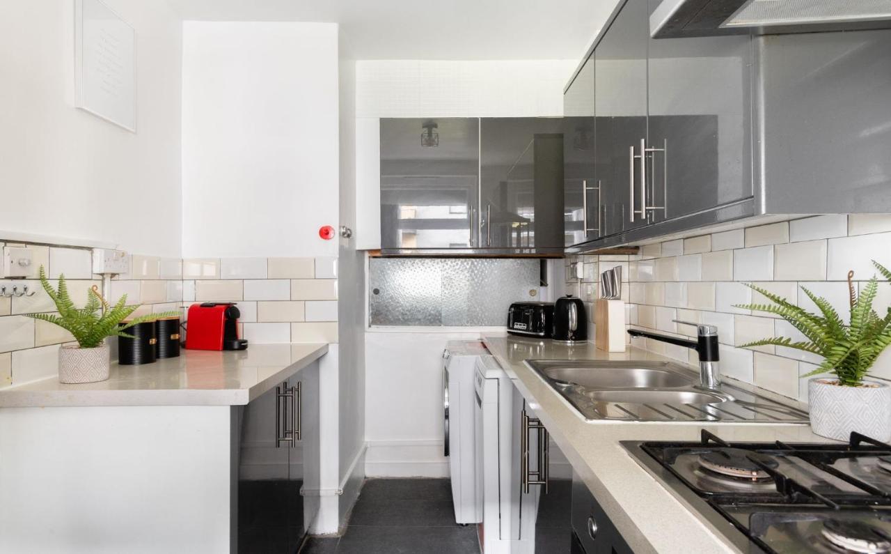 Spacious And Modern 4 Bed Apartment Next To Borough Station London Bagian luar foto